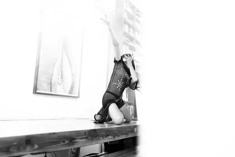 Vernissage · Behind Desire — cultural event photography in Berlin by Natalia Dymkowski (21)