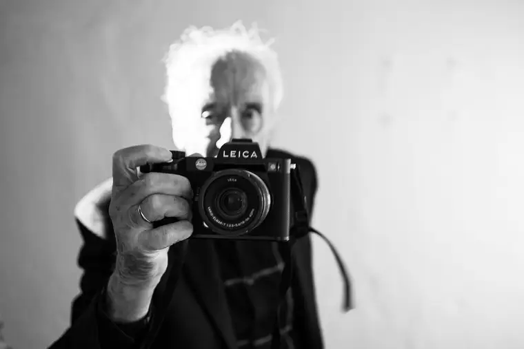 Thomas Hoepker · Leica Book Signing — event photography in Berlin by Natalia Dymkowski (2)