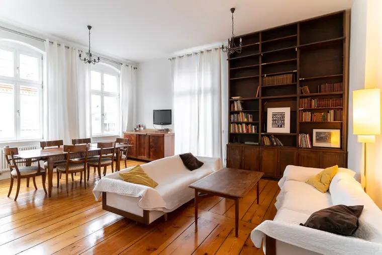 Mitte Refurbished Altbau — real estate & interior photography in Berlin by Natalia Dymkowski (3)