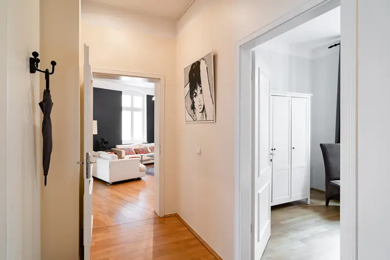 Modern Restored Altbau — real estate & interior photography in Berlin by Natalia Dymkowski (1)